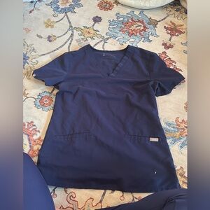 XS Navy Figs 2 Pocket Scrub Top